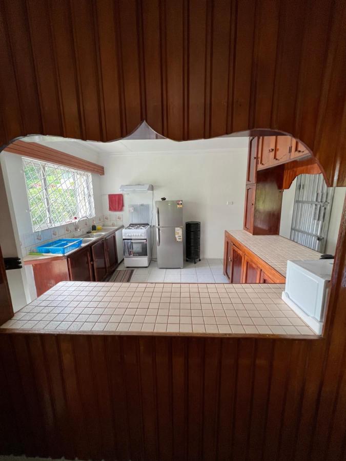 Hill Bottom Accommodation Сува Экстерьер фото